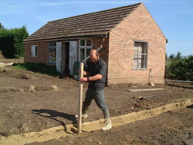 levelling.jpg (96665 bytes)